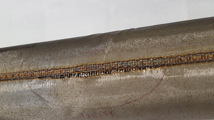 Figure 4: Failure of seam welding a very fine wire mesh filter cloth.
