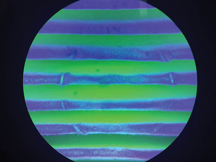 Figure 7. Slight damage to media pleats from vibration of adjacent componentFigure 7. Slight damage to media pleats from vibration of adjacent component