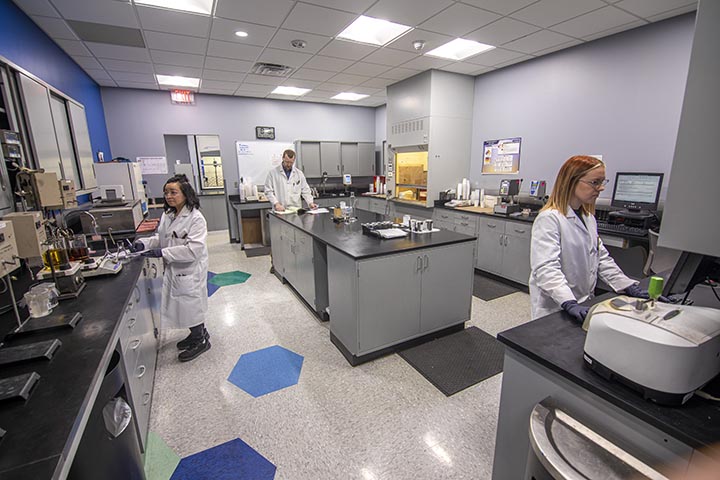 Epic Resins development and quality assurance labs are equipped with the latest in analytical testing equipment, ensuring product consistency and superior technical support.