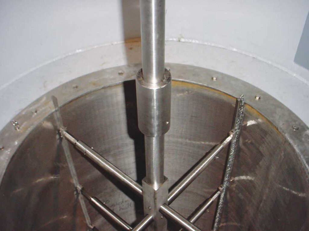 Self-cleaning scraper systems with mechanical brushes offer a simpler design, eliminate the need for auxiliary piping or external water sources, and provide a more robust operational profile. Photo courtesy of Acme Engineering Products Inc.